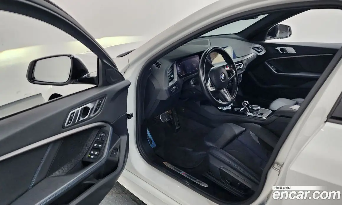 BMW 1 серия 2023 2.0 автомат (гидро), фото 13 BMW 1 серия 2023 2.0 автомат (гидро), фото 13