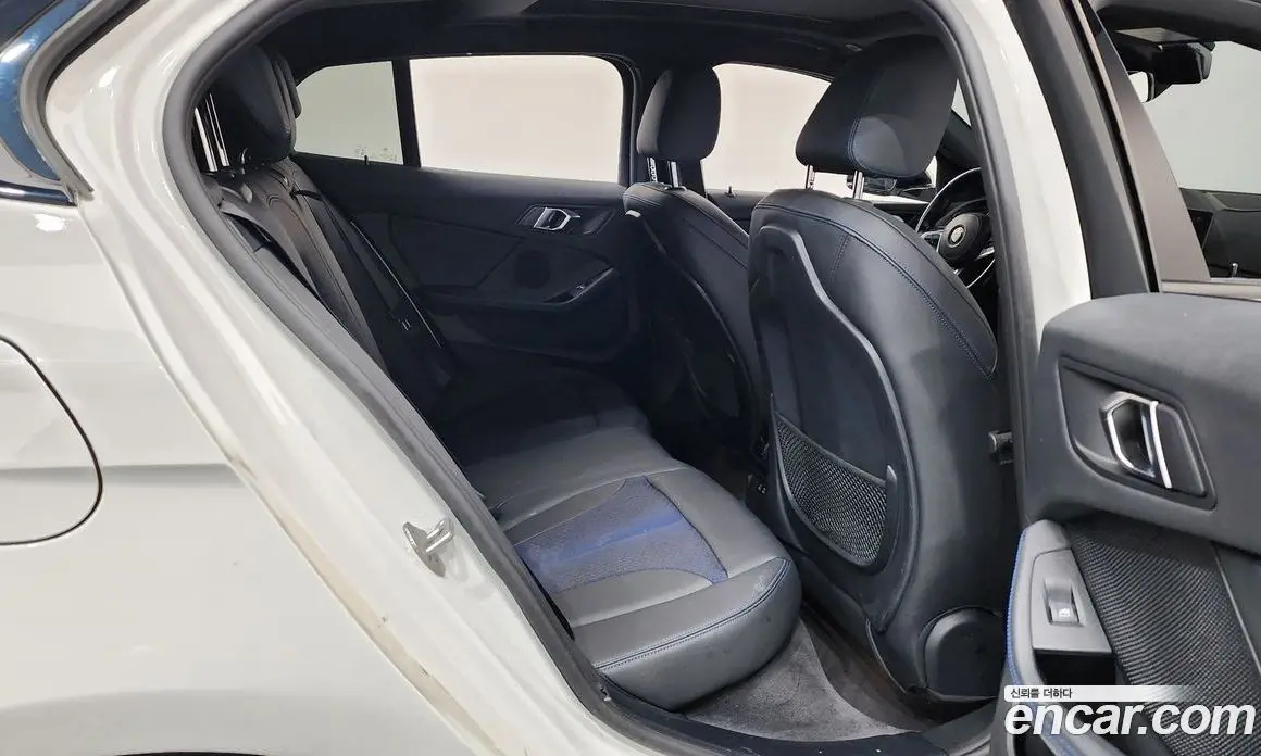 BMW 1 серия 2023 2.0 автомат (гидро), фото 17 BMW 1 серия 2023 2.0 автомат (гидро), фото 17