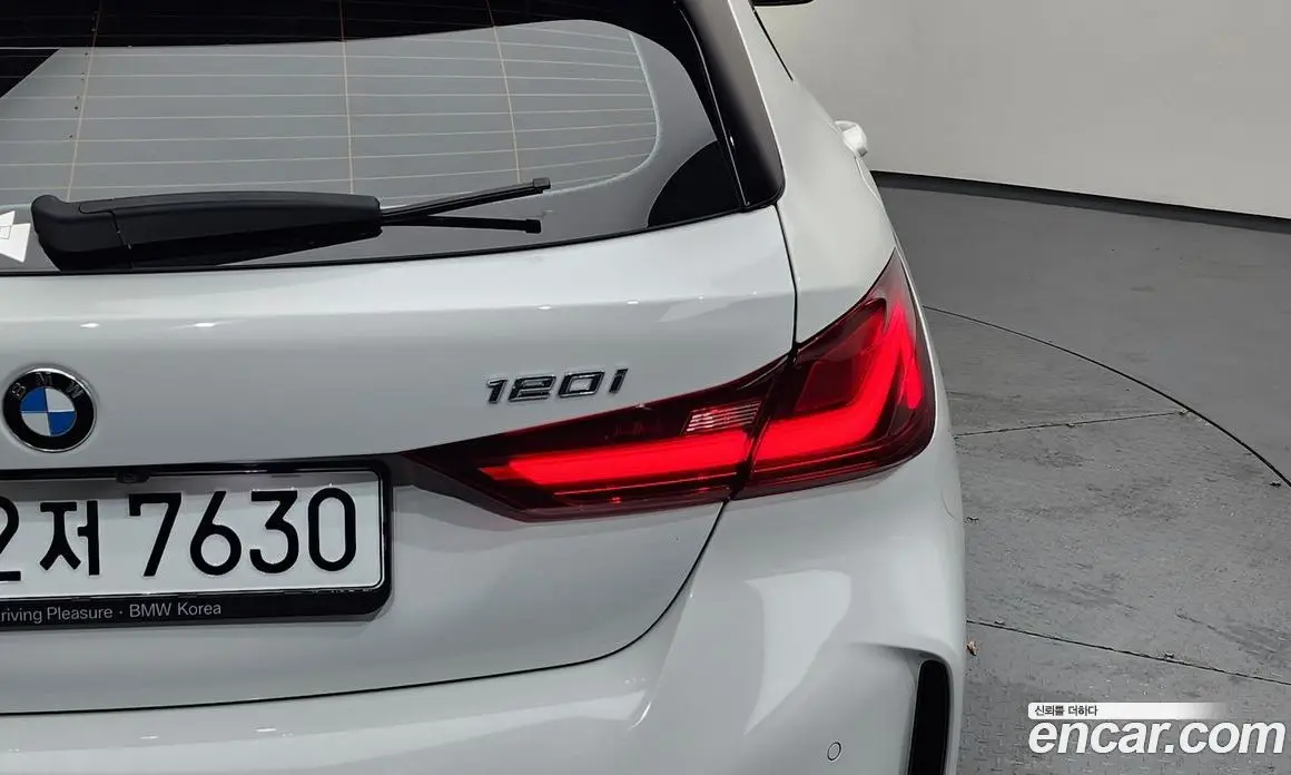 BMW 1 серия 2023 2.0 автомат (гидро), фото 26 BMW 1 серия 2023 2.0 автомат (гидро), фото 26