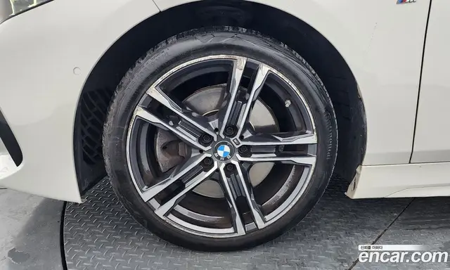BMW 1 серия 2023 2.0 автомат (гидро), миниатюра 5 BMW 1 серия 2023 2.0 автомат (гидро), миниатюра 5
