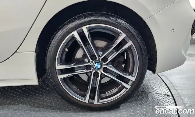 BMW 1 серия 2023 2.0 автомат (гидро), миниатюра 7 BMW 1 серия 2023 2.0 автомат (гидро), миниатюра 7