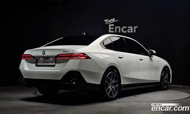 BMW 5 серия 2025 2.0 автомат (гидро), миниатюра 2 BMW 5 серия 2025 2.0 автомат (гидро), миниатюра 2