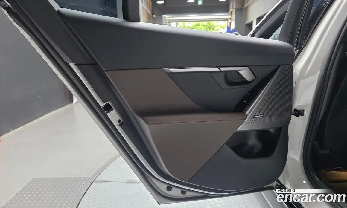 BMW 5 серия 2025 2.0 автомат (гидро), фото 15 BMW 5 серия 2025 2.0 автомат (гидро), фото 15