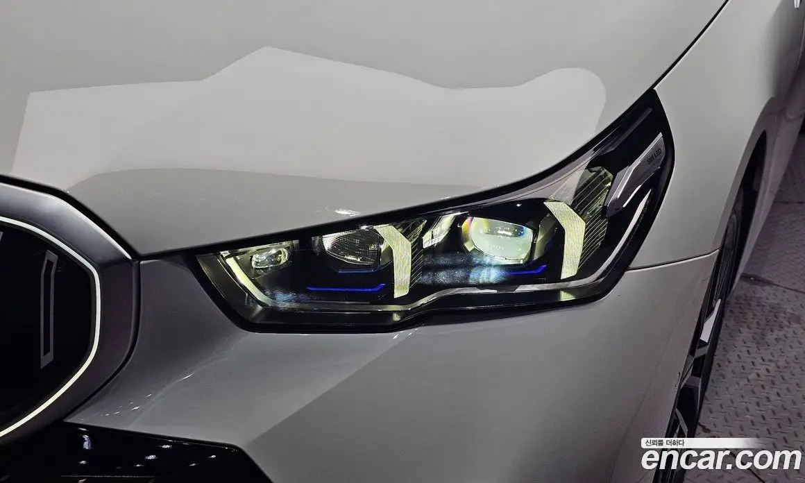 BMW 5 серия 2025 2.0 автомат (гидро), фото 8 BMW 5 серия 2025 2.0 автомат (гидро), фото 8