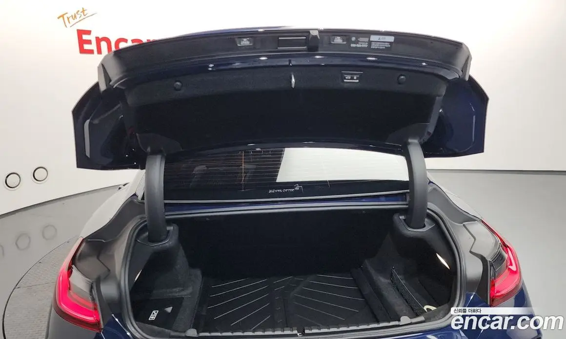 BMW 8 серия 2024 4.4 автомат (гидро), фото 27 BMW 8 серия 2024 4.4 автомат (гидро), фото 27