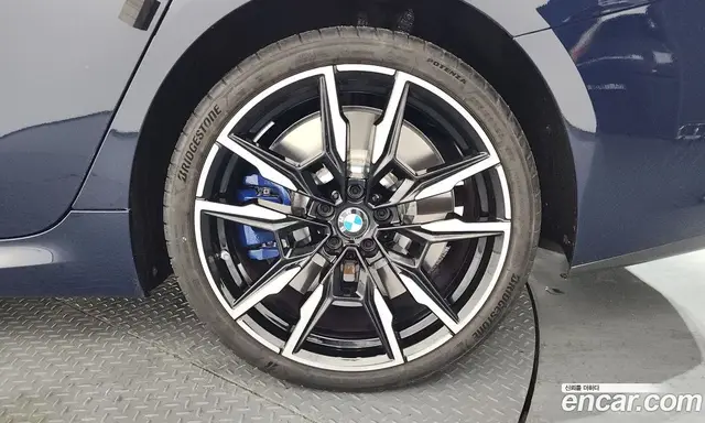 BMW 8 серия 2024 4.4 автомат (гидро), миниатюра 7 BMW 8 серия 2024 4.4 автомат (гидро), миниатюра 7