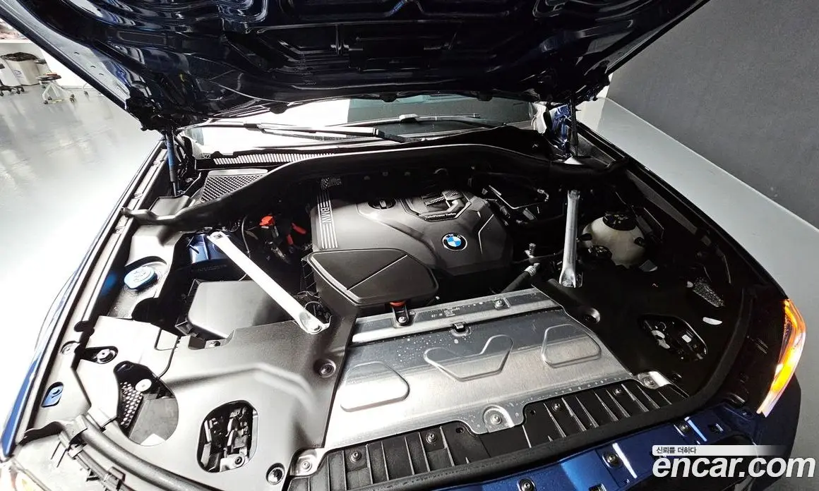 BMW X4 2025 2.0 автомат (гидро), фото 5 BMW X4 2025 2.0 автомат (гидро), фото 5