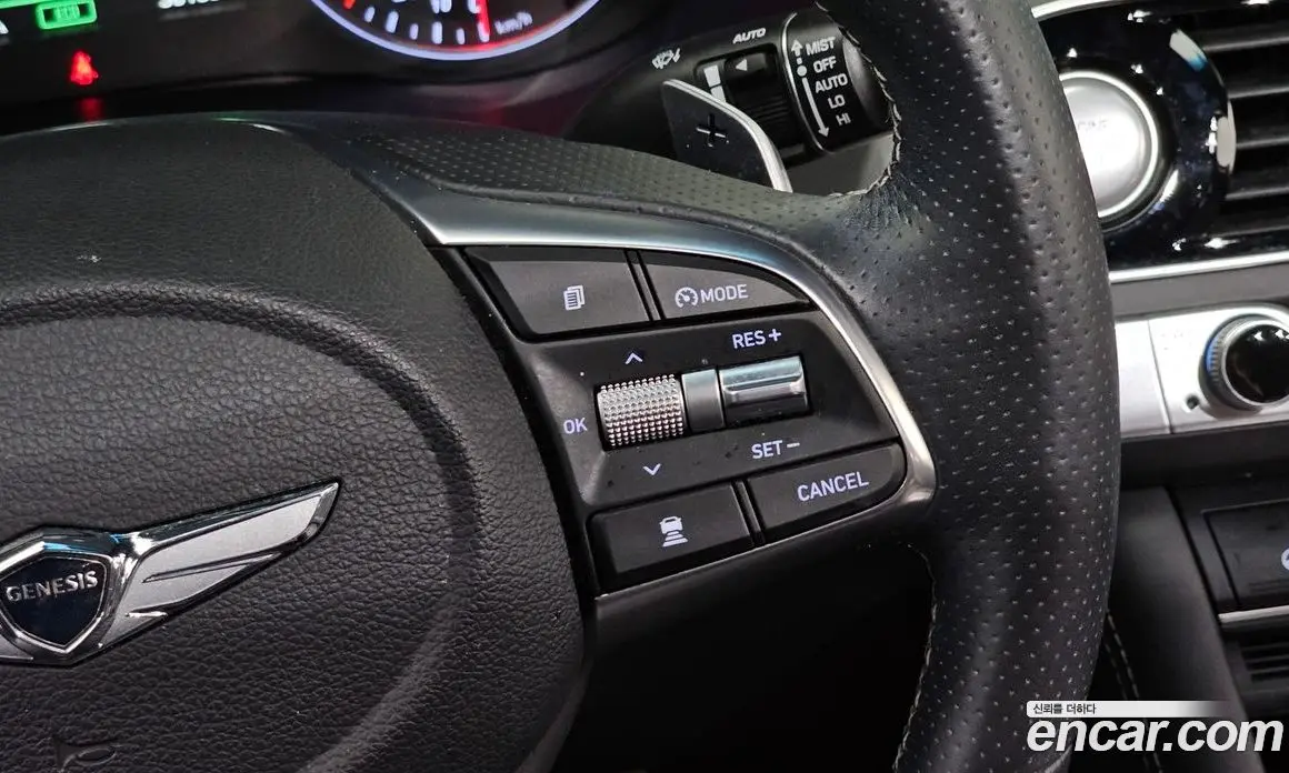 Genesis G70 2018 2.0 автомат (гидро), фото 23 Genesis G70 2018 2.0 автомат (гидро), фото 23