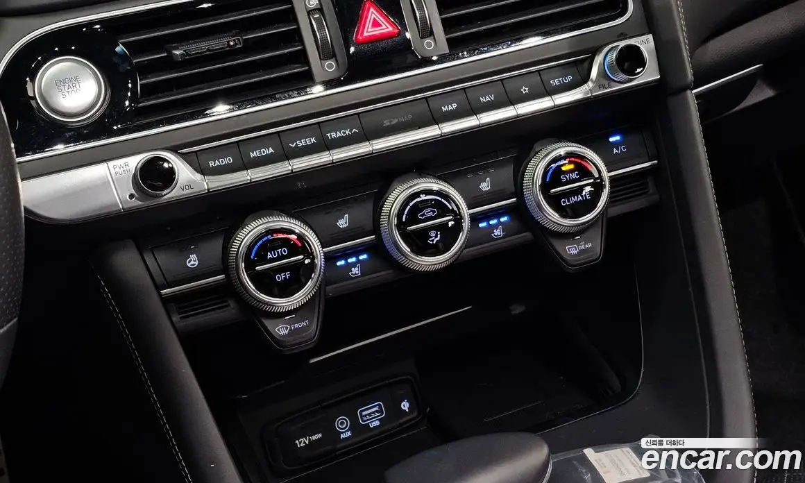 Genesis G70 2018 2.0 автомат (гидро), фото 30 Genesis G70 2018 2.0 автомат (гидро), фото 30