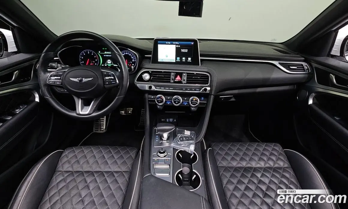 Genesis G70 2018 2.0 автомат (гидро), фото 9 Genesis G70 2018 2.0 автомат (гидро), фото 9