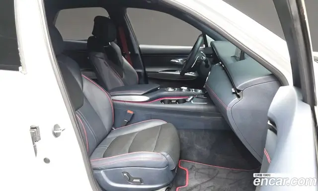 Genesis GV70 2023 2.5 автомат (гидро), миниатюра 11 Genesis GV70 2023 2.5 автомат (гидро), миниатюра 11