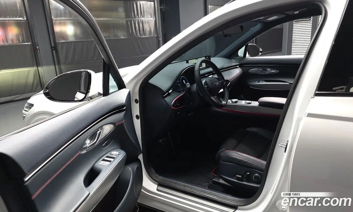 Genesis GV70 2023 2.5 автомат (гидро), фото 10 Genesis GV70 2023 2.5 автомат (гидро), фото 10