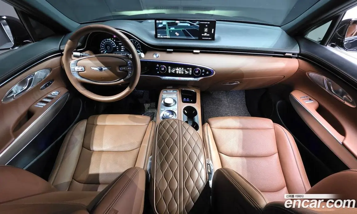 Genesis GV70 2023 2.5 автомат (гидро), фото 7 Genesis GV70 2023 2.5 автомат (гидро), фото 7