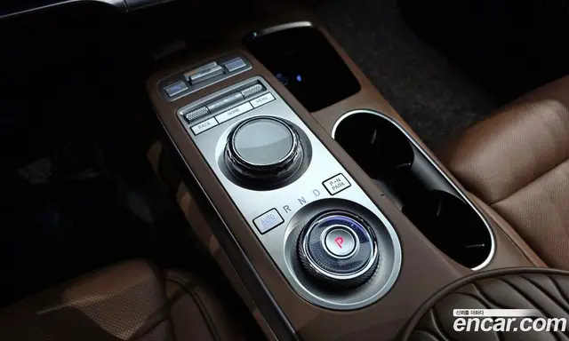 Genesis GV70 2023 2.5 автомат (гидро), миниатюра 9 Genesis GV70 2023 2.5 автомат (гидро), миниатюра 9