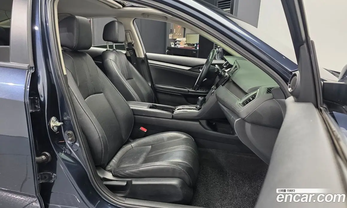 Honda Civic 2017 2.0 автомат (гидро), фото 11 Honda Civic 2017 2.0 автомат (гидро), фото 11