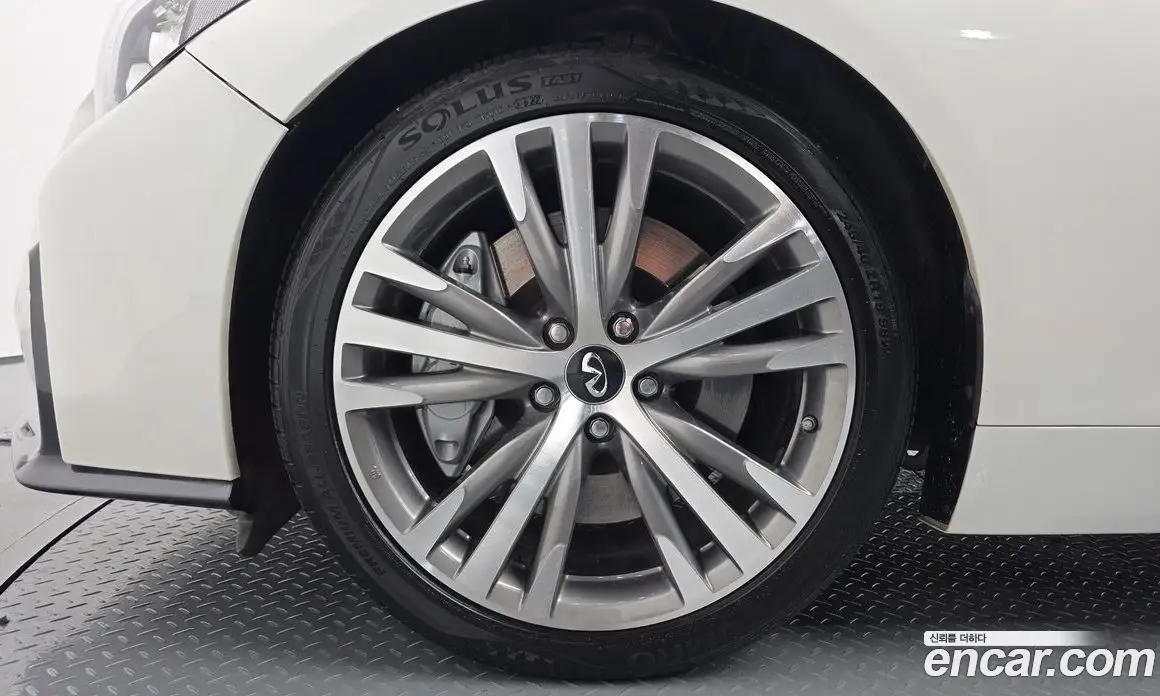 Infiniti Q50 2018 3.5 автомат (гидро), фото 5