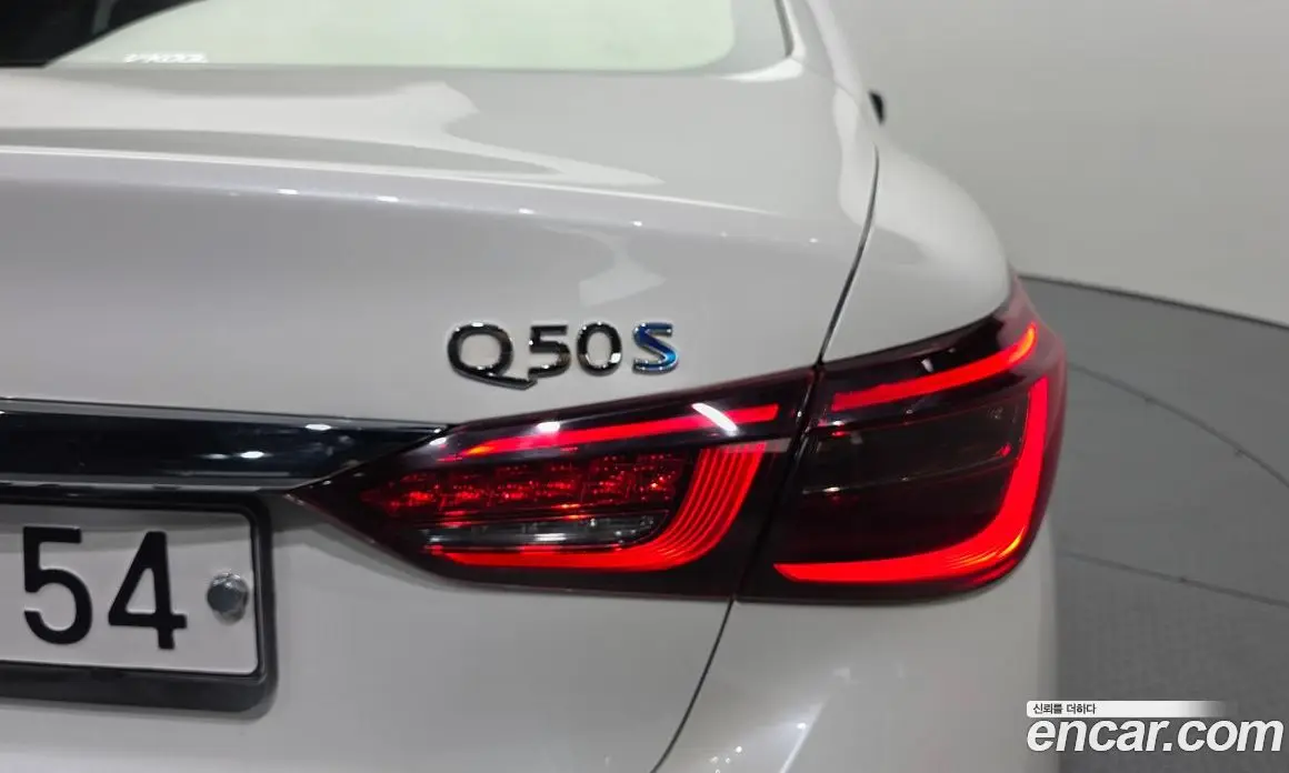 Infiniti Q50 2018 3.5 автомат (гидро), фото 9