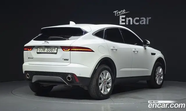 Jaguar E-Pace 2018 2.0 автомат (гидро), миниатюра 2 Jaguar E-Pace 2018 2.0 автомат (гидро), миниатюра 2