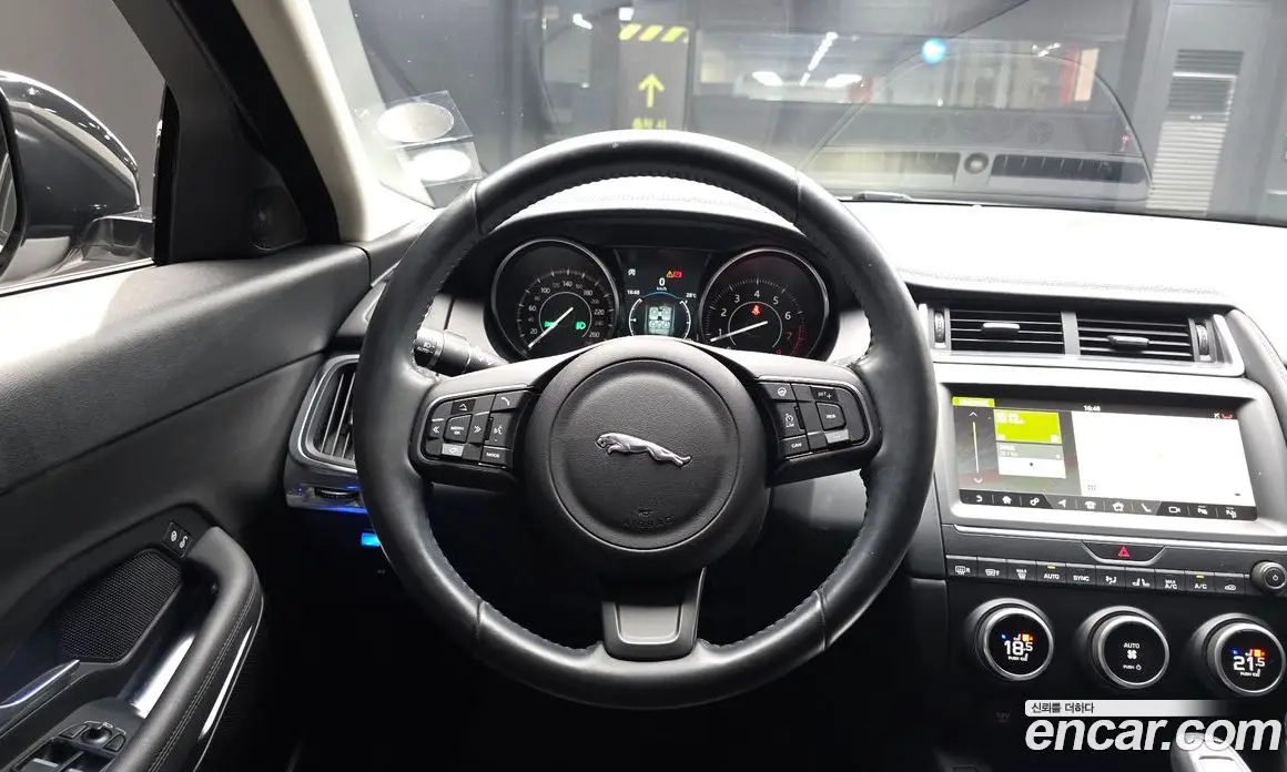 Jaguar E-Pace 2018 2.0 автомат (гидро), фото 19 Jaguar E-Pace 2018 2.0 автомат (гидро), фото 19