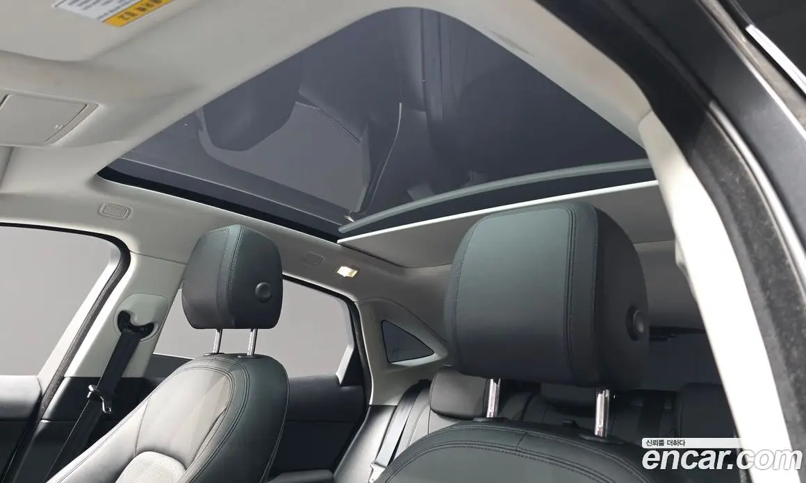 Jaguar E-Pace 2018 2.0 автомат (гидро), фото 27 Jaguar E-Pace 2018 2.0 автомат (гидро), фото 27