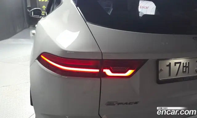 Jaguar E-Pace 2018 2.0 автомат (гидро), миниатюра 9 Jaguar E-Pace 2018 2.0 автомат (гидро), миниатюра 9