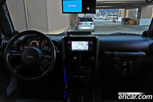 Jeep Wrangler 2009 2.8 автомат (гидро), миниатюра 11