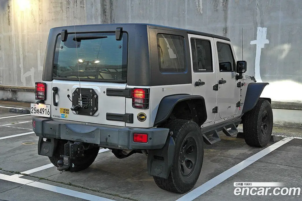 Jeep Wrangler 2009 2.8 автомат (гидро), фото 3
