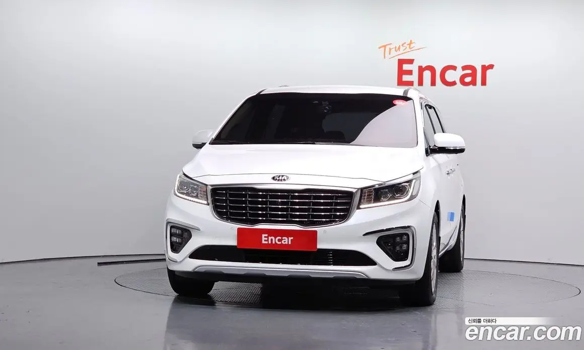 Kia Carnival 2019 2.2 автомат (гидро), фото 3 Kia Carnival 2019 2.2 автомат (гидро), фото 3