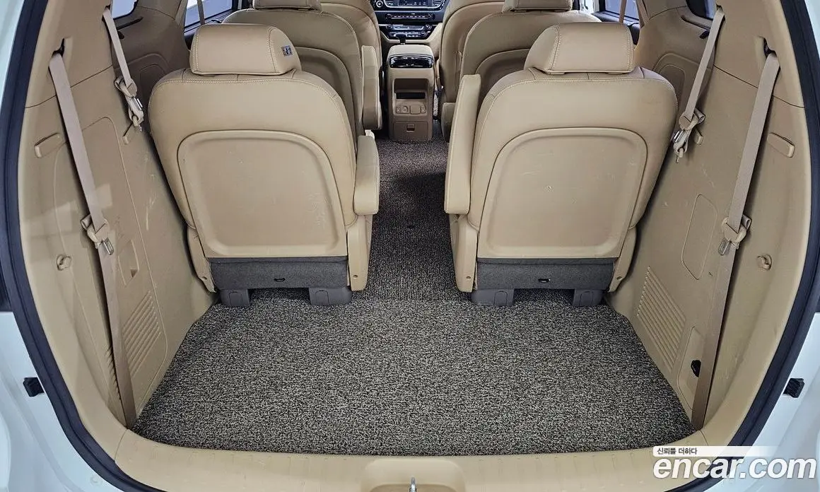 Kia Carnival 2019 2.2 автомат (гидро), фото 23 Kia Carnival 2019 2.2 автомат (гидро), фото 23