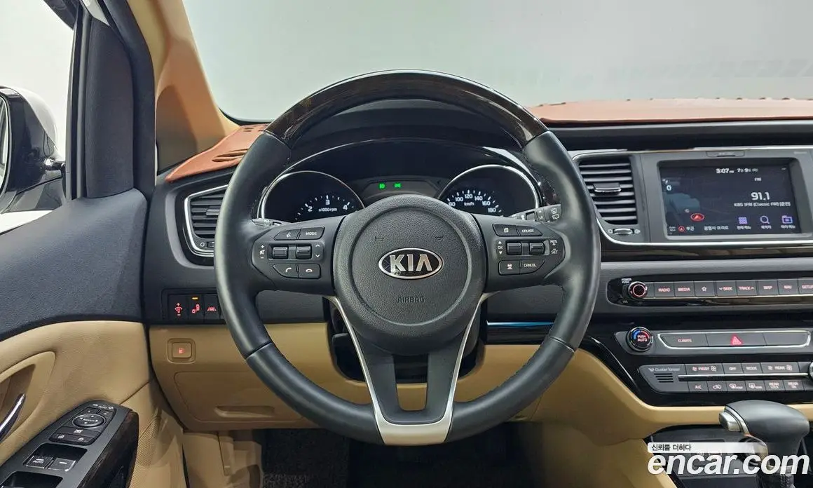 Kia Carnival 2019 2.2 автомат (гидро), фото 24 Kia Carnival 2019 2.2 автомат (гидро), фото 24