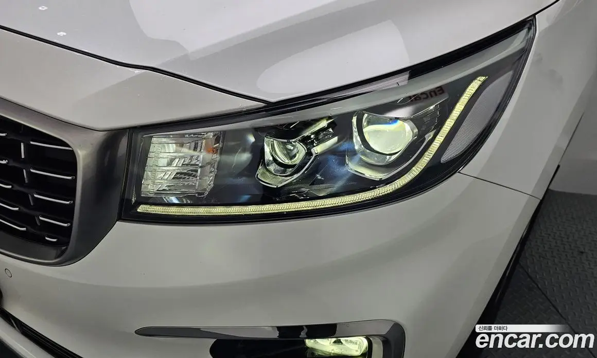 Kia Carnival 2019 2.2 автомат (гидро), фото 8 Kia Carnival 2019 2.2 автомат (гидро), фото 8