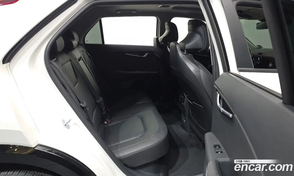 Kia Niro 2024 1.6 автомат (гидро), фото 18 Kia Niro 2024 1.6 автомат (гидро), фото 18