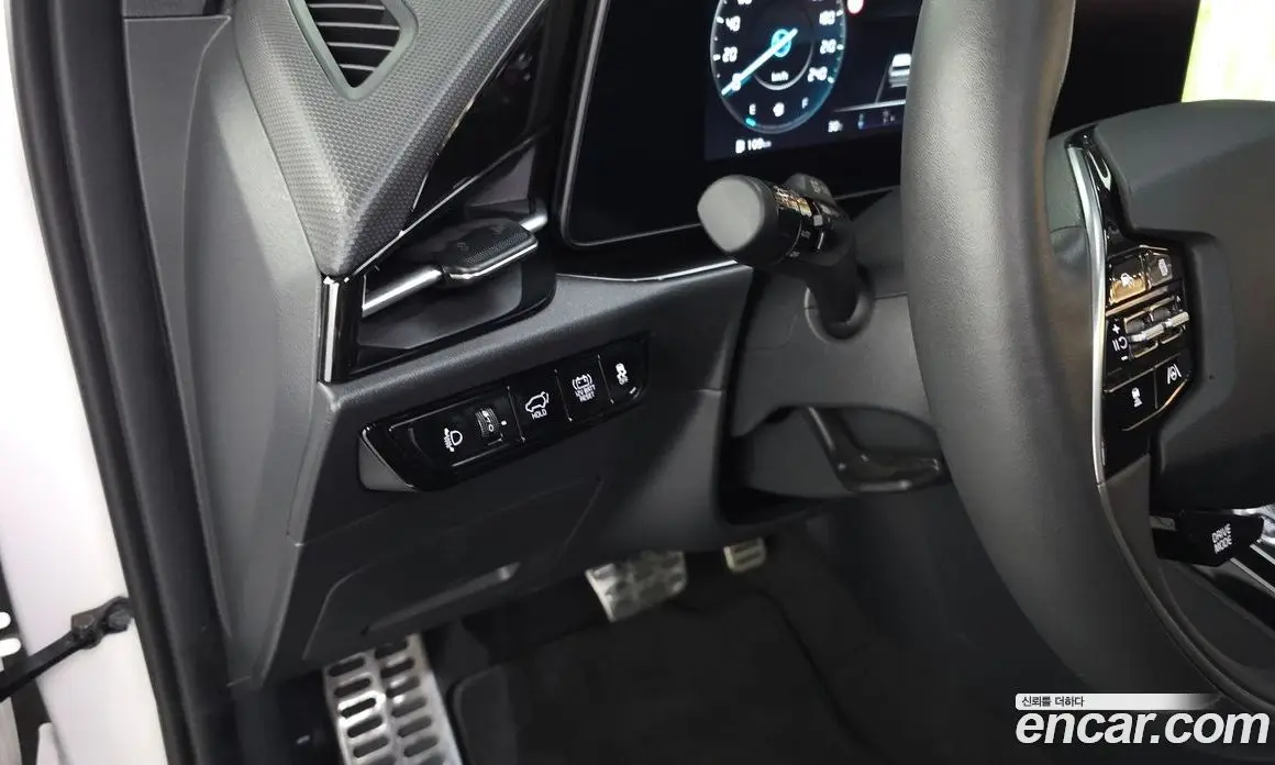 Kia Niro 2024 1.6 автомат (гидро), фото 32 Kia Niro 2024 1.6 автомат (гидро), фото 32