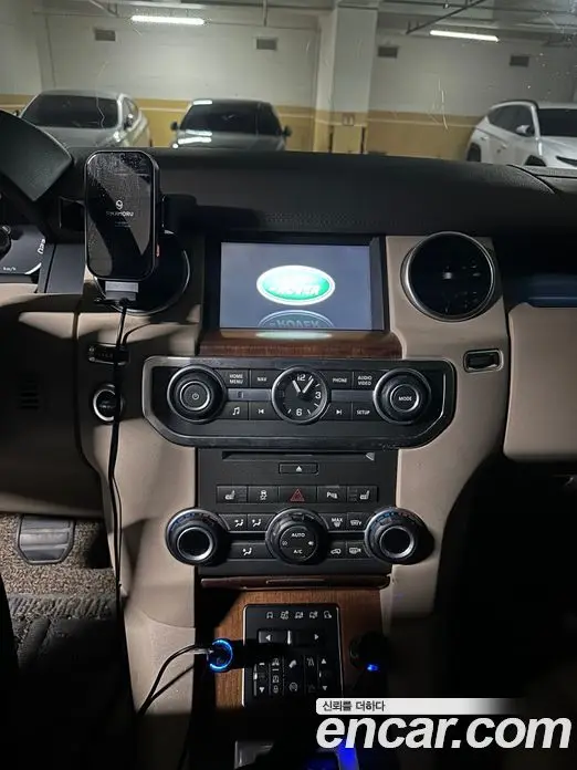 Land Rover Discovery 2016 3.0 автомат (гидро), миниатюра 7 Land Rover Discovery 2016 3.0 автомат (гидро), миниатюра 7