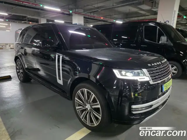 Land Rover Range Rover 2022 4.4 автомат (гидро), миниатюра 1 Land Rover Range Rover 2022 4.4 автомат (гидро), миниатюра 1