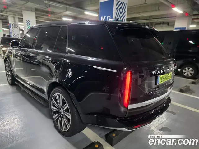 Land Rover Range Rover 2022 4.4 автомат (гидро), миниатюра 2 Land Rover Range Rover 2022 4.4 автомат (гидро), миниатюра 2