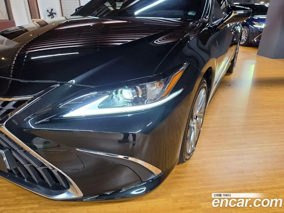 Lexus ES 2023 2.5 автомат (вариатор), фото 17 Lexus ES 2023 2.5 автомат (вариатор), фото 17