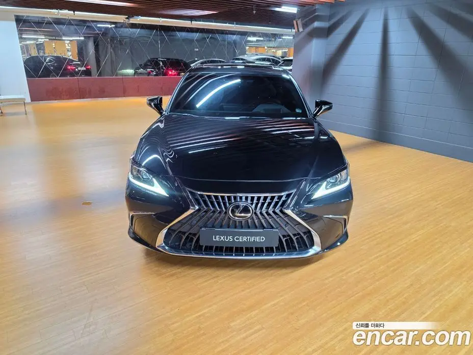 Lexus ES 2023 2.5 автомат (вариатор), фото 3 Lexus ES 2023 2.5 автомат (вариатор), фото 3