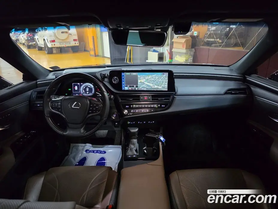 Lexus ES 2023 2.5 автомат (вариатор), фото 7 Lexus ES 2023 2.5 автомат (вариатор), фото 7