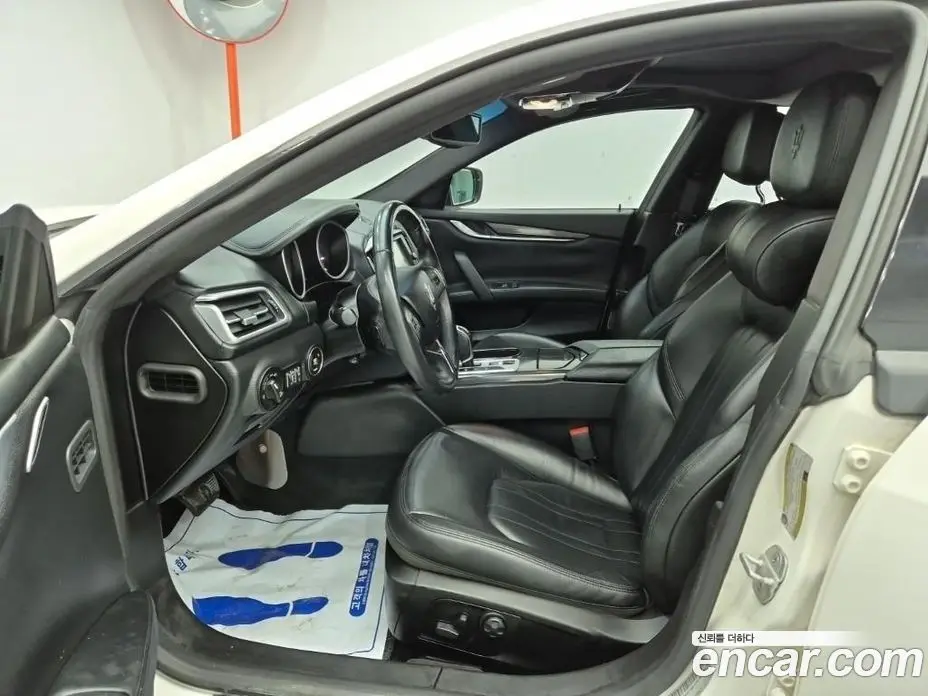 Maserati Ghibli 2016 3.0 автомат (гидро), фото 13 Maserati Ghibli 2016 3.0 автомат (гидро), фото 13
