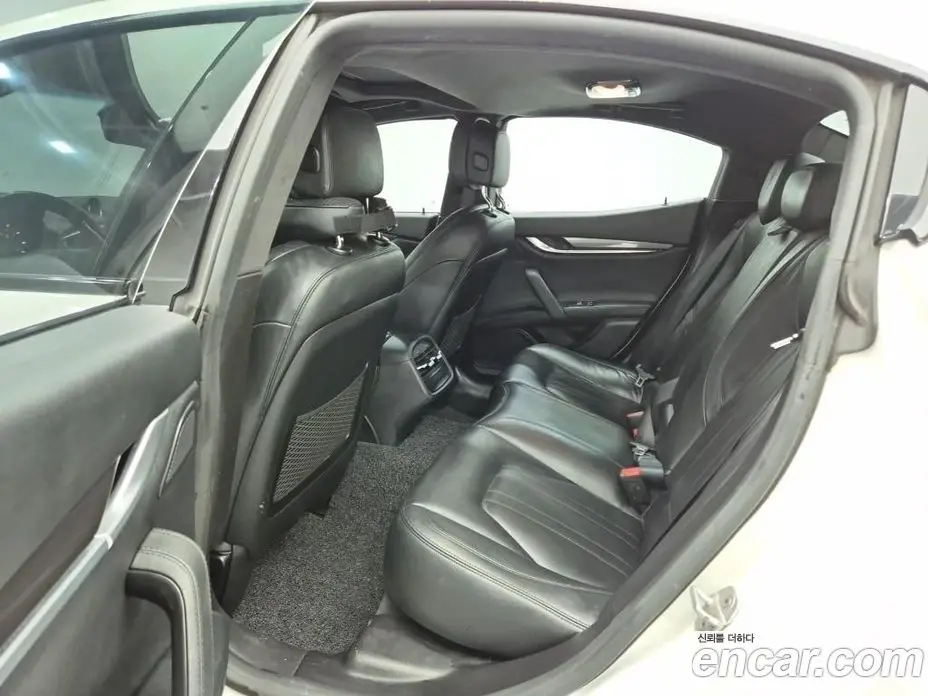 Maserati Ghibli 2016 3.0 автомат (гидро), фото 15 Maserati Ghibli 2016 3.0 автомат (гидро), фото 15