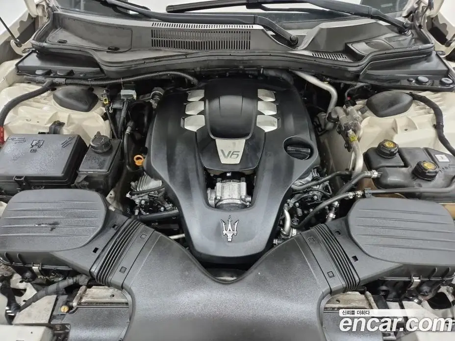 Maserati Ghibli 2016 3.0 автомат (гидро), фото 18 Maserati Ghibli 2016 3.0 автомат (гидро), фото 18