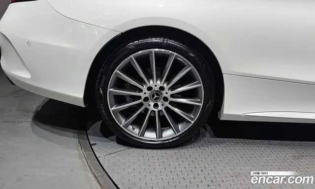 Mercedes-Benz C-Class 2023 2.0 автомат (гидро), миниатюра 5 Mercedes-Benz C-Class 2023 2.0 автомат (гидро), миниатюра 5