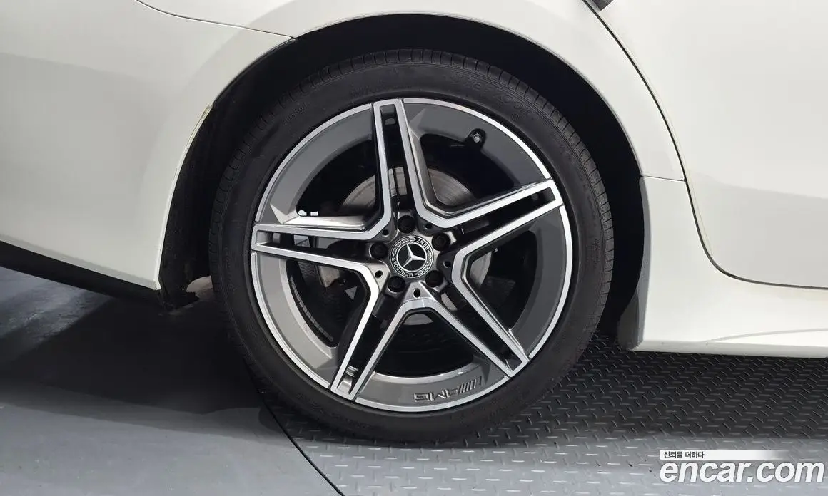 Mercedes-Benz CLS-Class 2019 1.9 автомат (гидро), фото 4 Mercedes-Benz CLS-Class 2019 1.9 автомат (гидро), фото 4