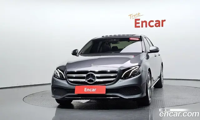 Mercedes-Benz E-Class 2017 2.0 автомат (гидро), миниатюра 2
