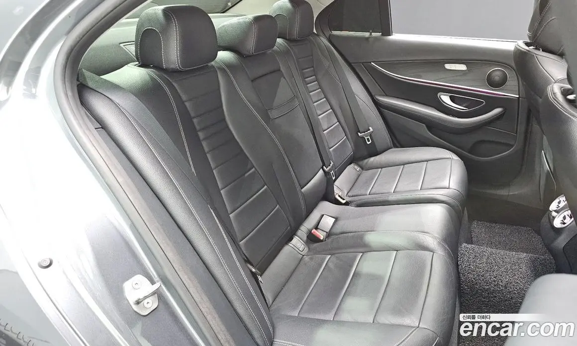 Mercedes-Benz E-Class 2017 2.0 автомат (гидро), фото 17