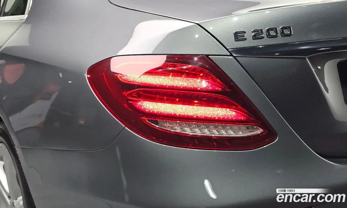 Mercedes-Benz E-Class 2017 2.0 автомат (гидро), фото 8