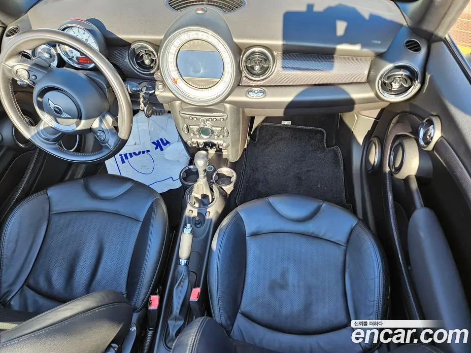 Mini Cooper Convertible 2011 1.6 автомат (гидро), фото 11 Mini Cooper Convertible 2011 1.6 автомат (гидро), фото 11