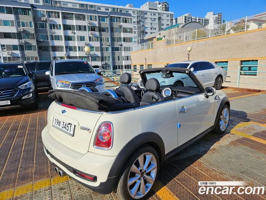 Mini Cooper Convertible 2011 1.6 автомат (гидро), фото 6 Mini Cooper Convertible 2011 1.6 автомат (гидро), фото 6