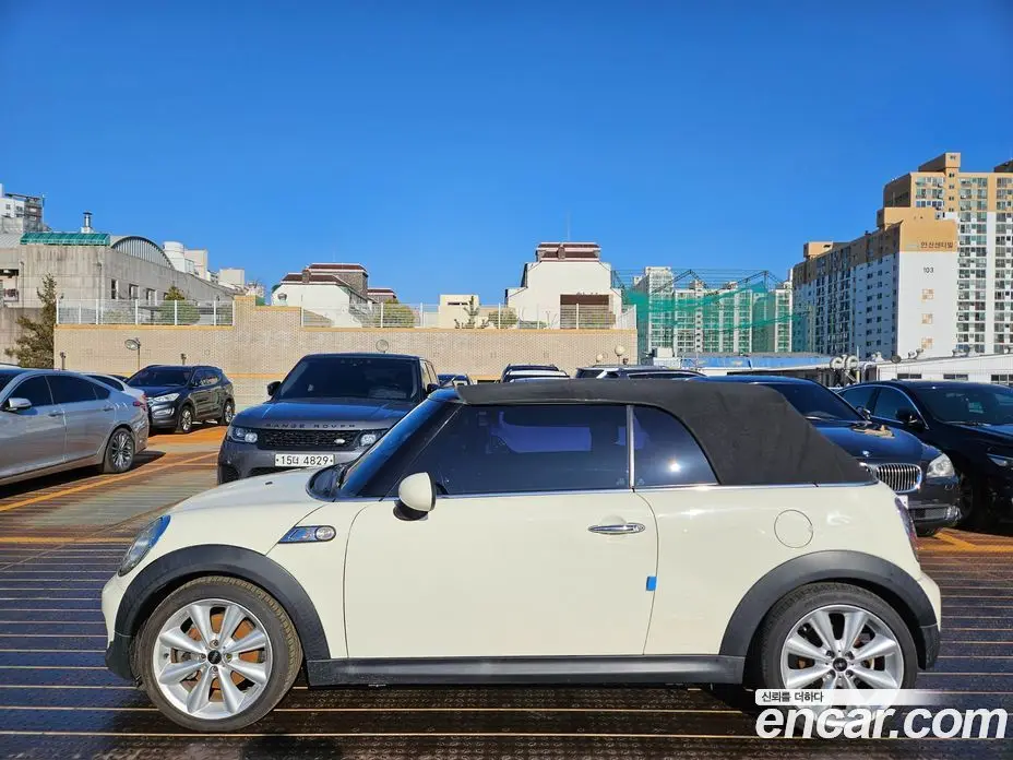 Mini Cooper Convertible 2011 1.6 автомат (гидро), фото 8 Mini Cooper Convertible 2011 1.6 автомат (гидро), фото 8